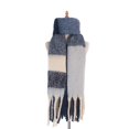 thumbnail image 4 of Bufanda de rejilla grande Macarena para mujer azul, 4 of 7