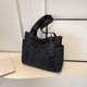 thumbnail image 3 of Bolso Mujer Bordado Retro Informal 2030, 3 of 9