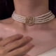 thumbnail image 3 of Collar francés con perlas y flores huecas, collar retro exquisito para mujer, cadena clavícula, 3 of 8