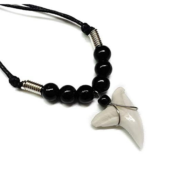 Collier de Dents de Requin Mako Authentique pour Hommes Femmes Garçon Fille avec Perles de Graines et Cordon Ciré Réglable Bijoux Faits Main AA213