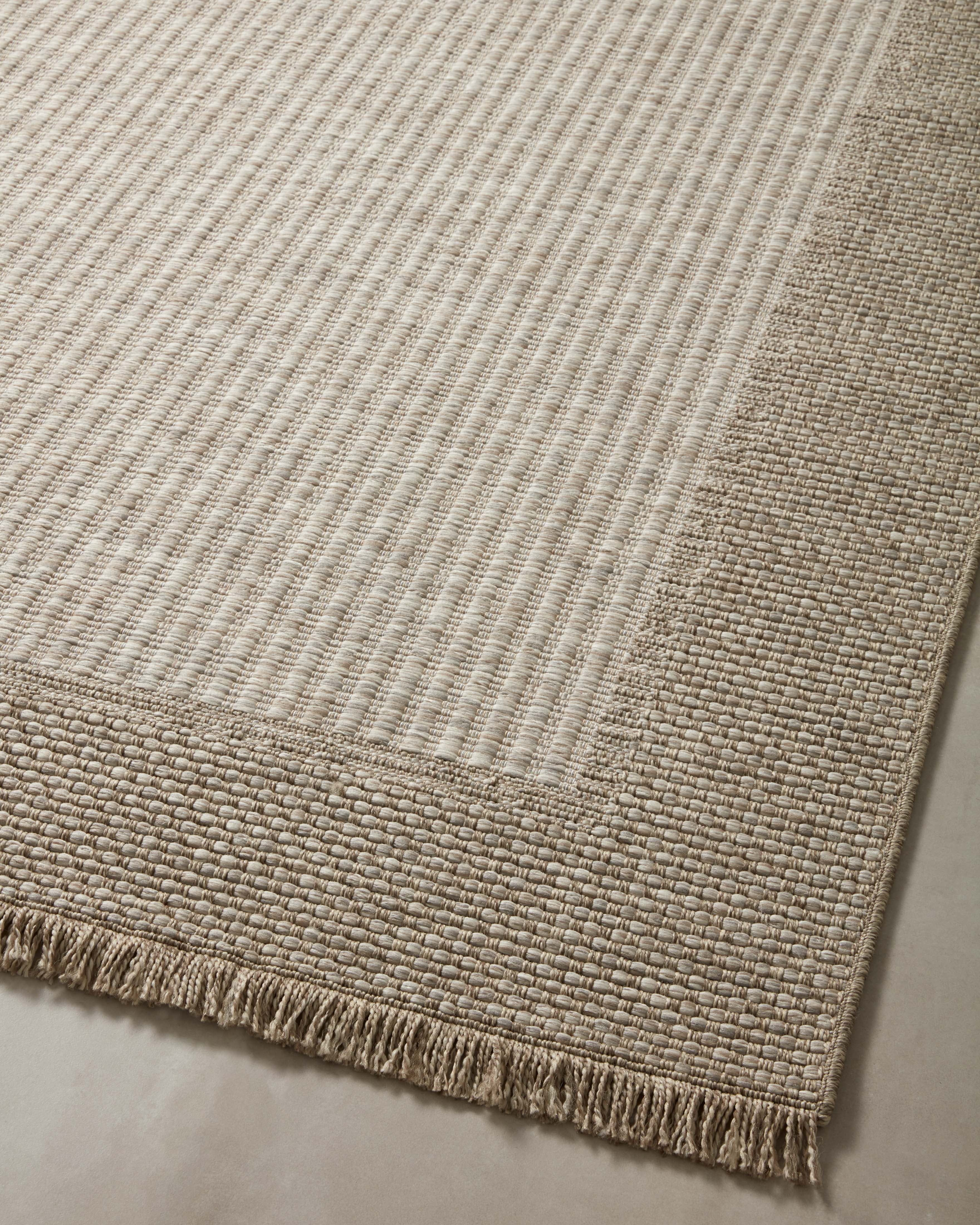 Loloi Dawn Indoor/Outdoor Water-Resistant Patio 6'-4" x 9'-2" Area Rug