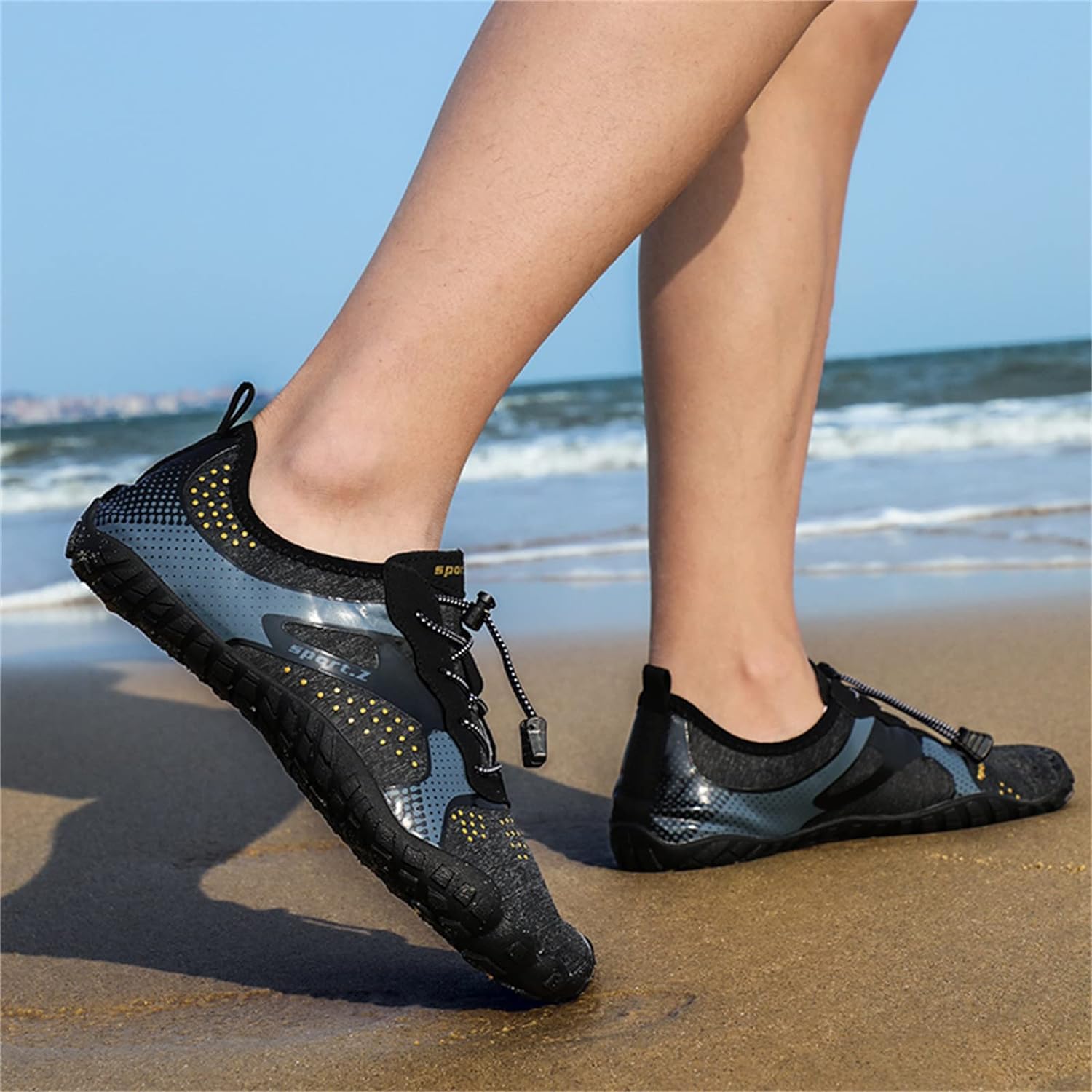 Outdoor Creek Tracing Shoes for Men and Women Beach Shoes for Women Anti slip Swimming Shoes for Water and Land Amphibious Fishing Shoes Anti cutting Road Wading Shoes