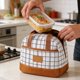 thumbnail image 5 of Bolsa isotérmica a cuadros | Bolsa bento de papel de aluminio grueso | Bolsa de mano de gran capacidad para el trabajo, la escuela o un picnic, 5 of 7