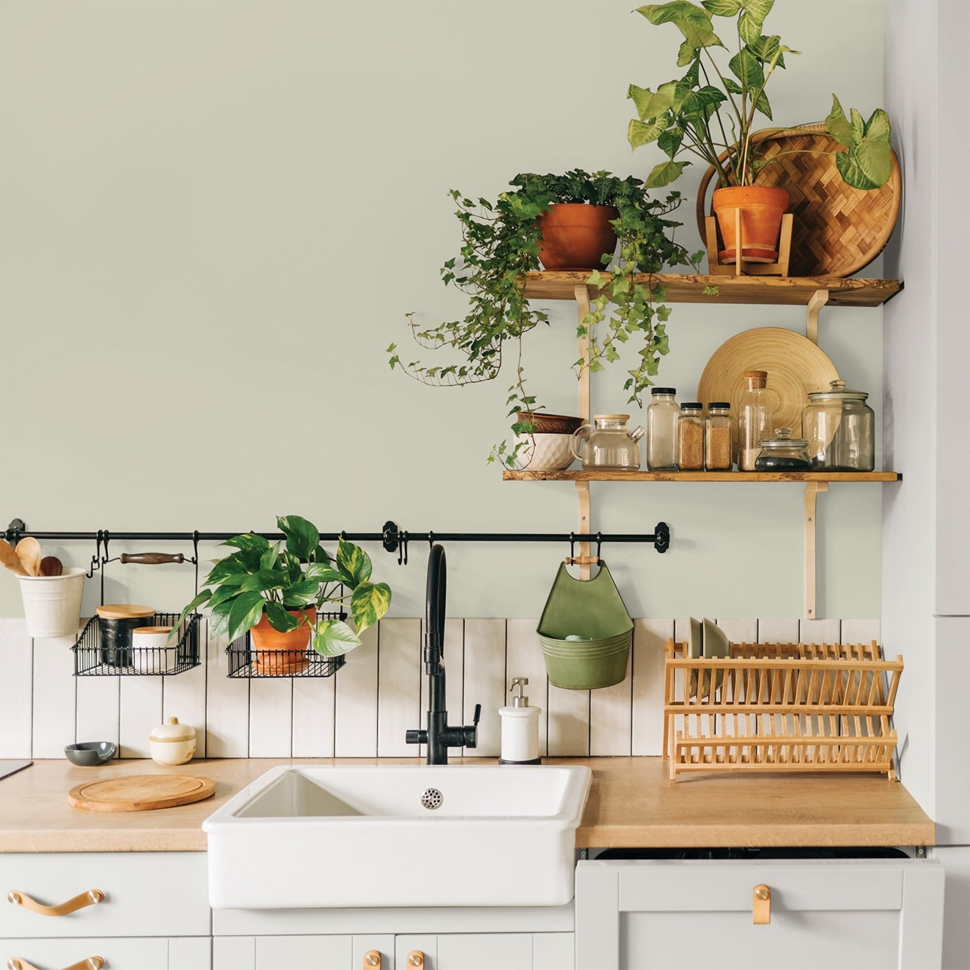 Glidden Fundamentals French Gray Linen / Grey, Eggshell Interior Paint, 1 Quart