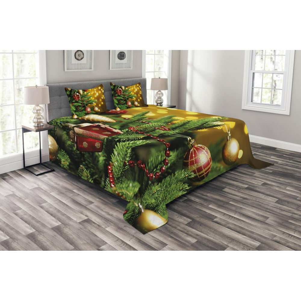 Christmas Bedspread Set King Size, Close Up Decorated Christmas Tree
