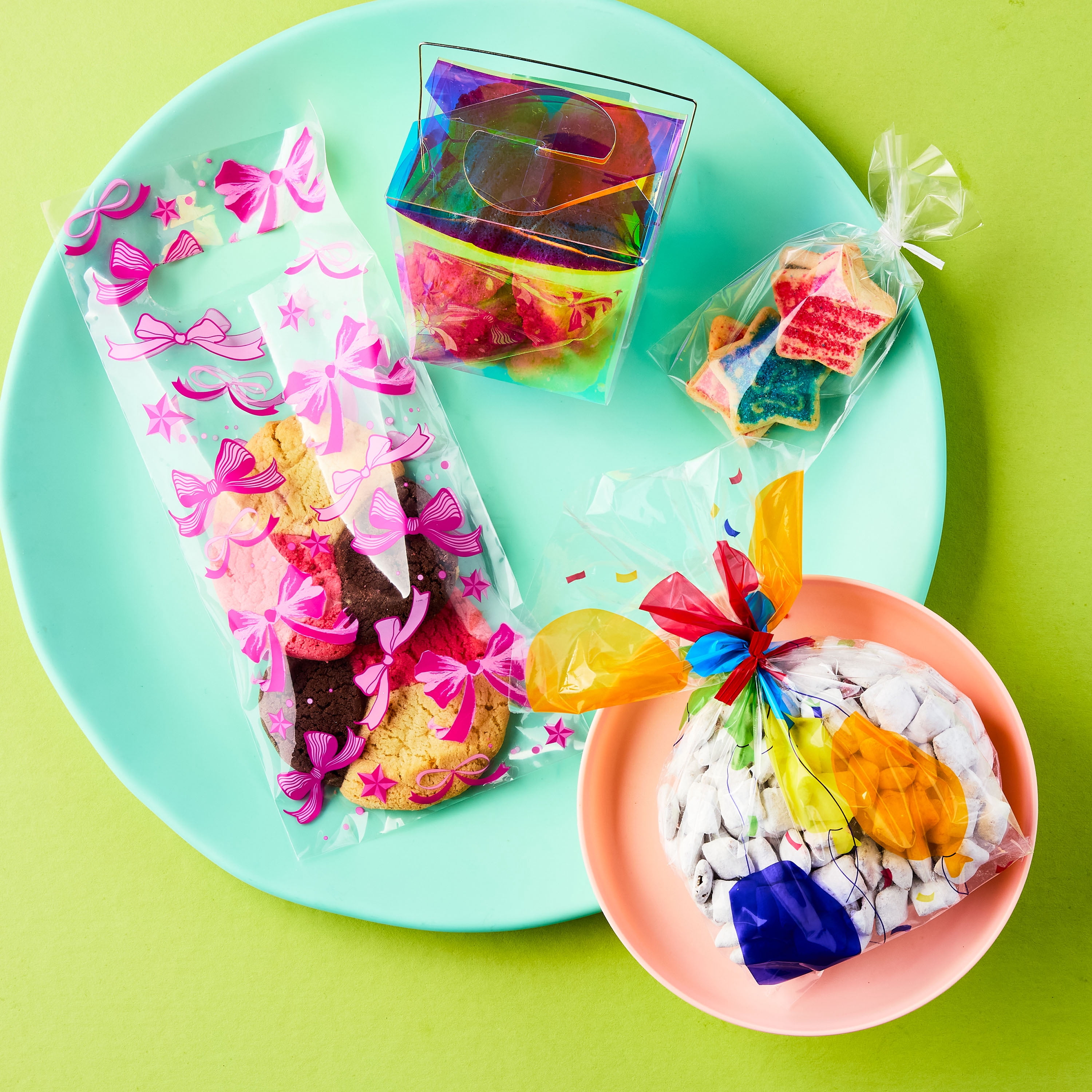 Clear Treat Bags with Twist Ties, 3.5" x 7", 8 Pieces, by Way To Celebrate
