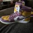 thumbnail image 2 of Size 9 - Jo r-dan 1 Retro High OG Brotherhood 2022, 2 of 6
