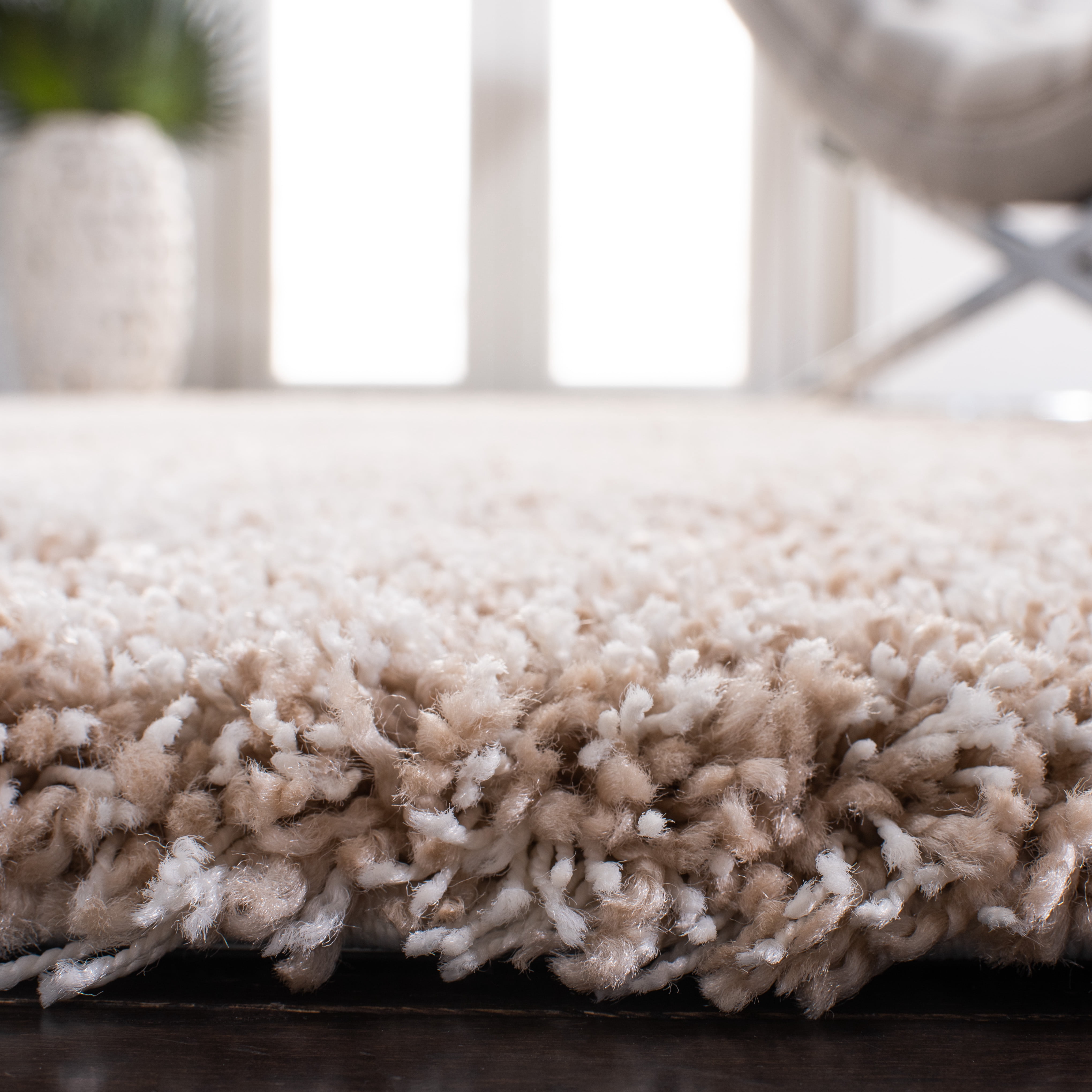 SAFAVIEH California Plush Solid Shag Area Rug, Beige, 10' x 10' Square - Large - Modern Design, Beige, Non-Shedding & Easy Cleaning, Ultra Plush Thick Pile, Ideal for Living Room, Bedroom