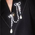 thumbnail image 4 of Broches y alfileres Broche Moda Rhinestone Doble Bowknot Pin Broche Vintage Perlas Borla Traje Collar Solapa Camisa Broches Pin, 4 of 5