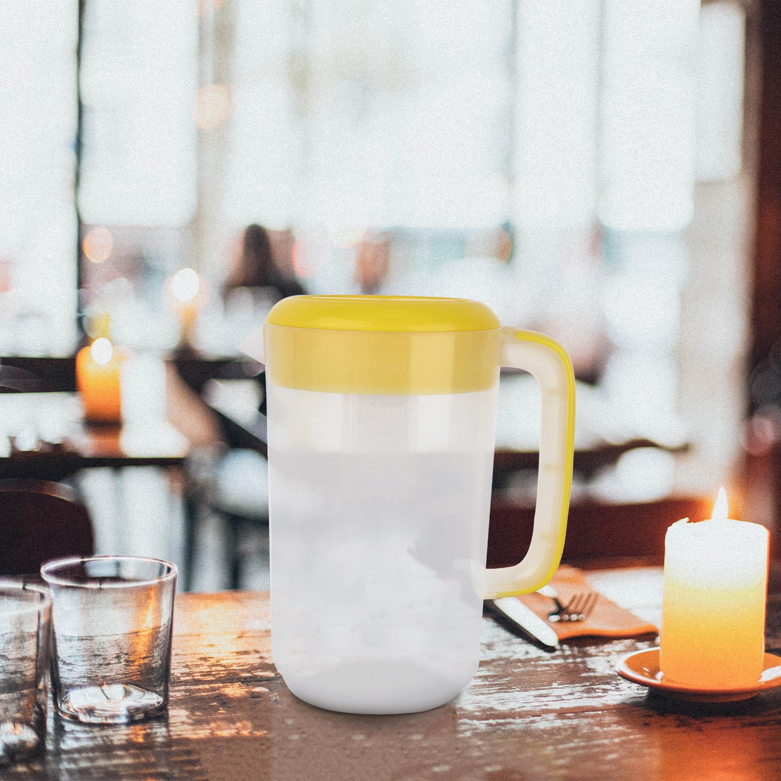 Homoyoyo Large Yellow Plastic Pitcher with Lid, PP Material, Ideal for Home, Cafe, Outdoor, and Daily Beverage Serving