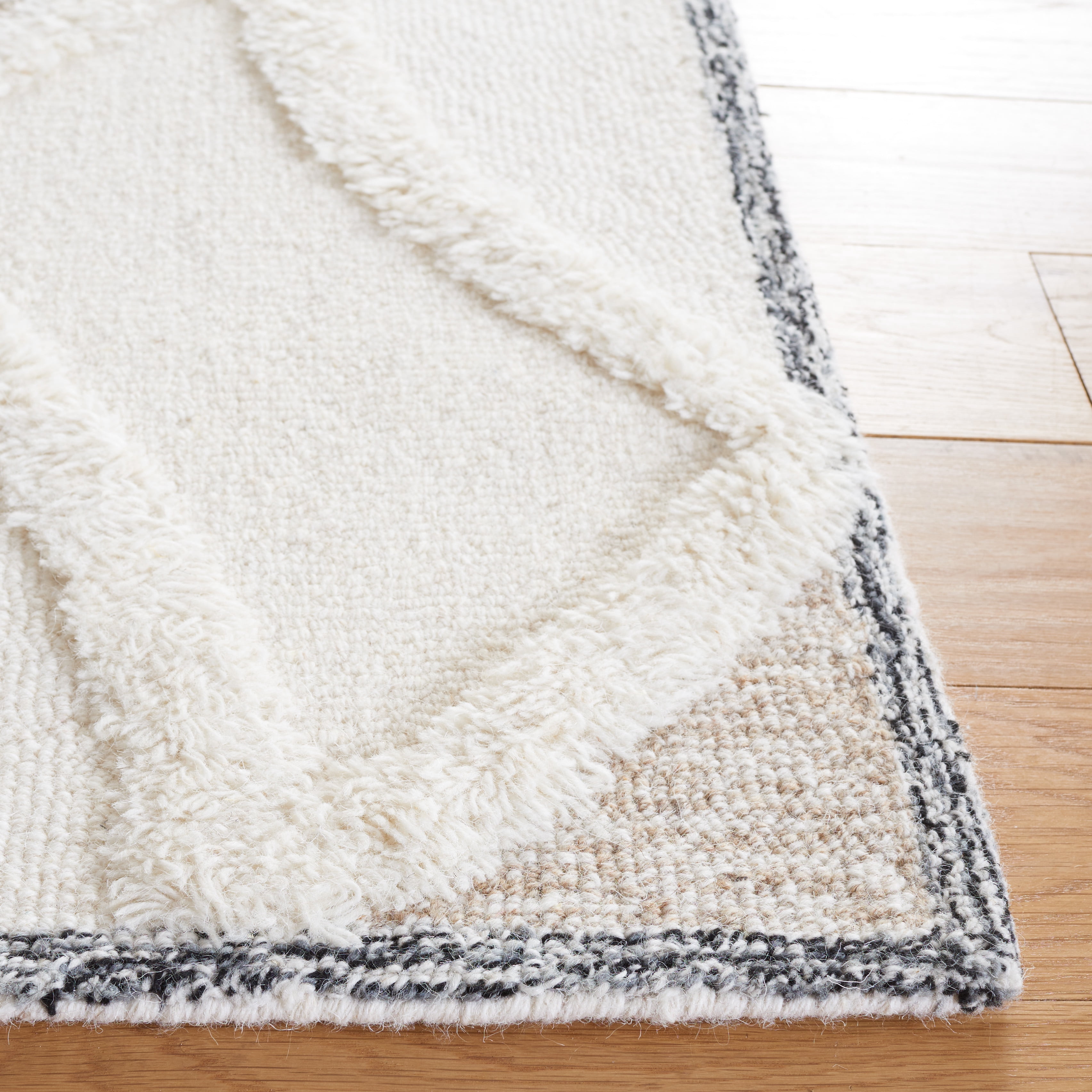 SAFAVIEH Casablanca Earnestine Medallion Area Rug, Ivory/Brown, 6' x 9'