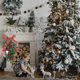 thumbnail image 4 of Adorno navideño para vehículo, adorno colgante navideño, decoración interior de coche, colgante con temática navideña, colgante de piña de Navidad, decoración de piña falsa, 4 of 7