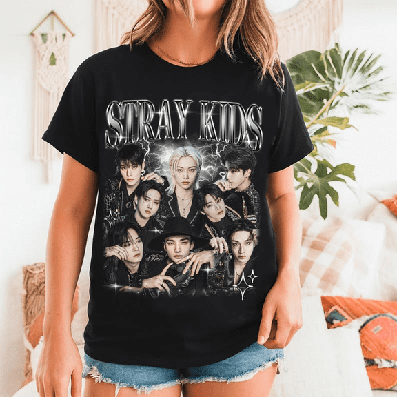 Stray Kids Karma Album Retro Kpop Graphic T-Shirt