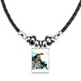 thumbnail image 1 of Collar colgante de cuerda de cuero Unbranded pintura en tinta toco ave tropical 2.0 cm x 2.7 cm 50 cm + 5 cm, 1 of 3