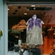thumbnail image 5 of Decoraciones de Halloween, adornos de Halloween, regalos de Halloween, colgante de Halloween: calavera pequeña de tamaño natural con ventosas para decoraciones colgantes de Halloween., 5 of 6