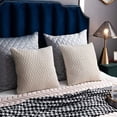 thumbnail image 4 of 2 Pcs Housses de Coussin Décoratives Rayées Blanches en Velours Original Carré, 4 of 5