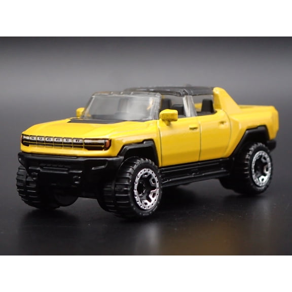 Open Box 2022-2025 HUMMER EV ELECTRIC PICKUP TRUCK YELLOW 1:64 SCALE DIECAST MODEL CAR