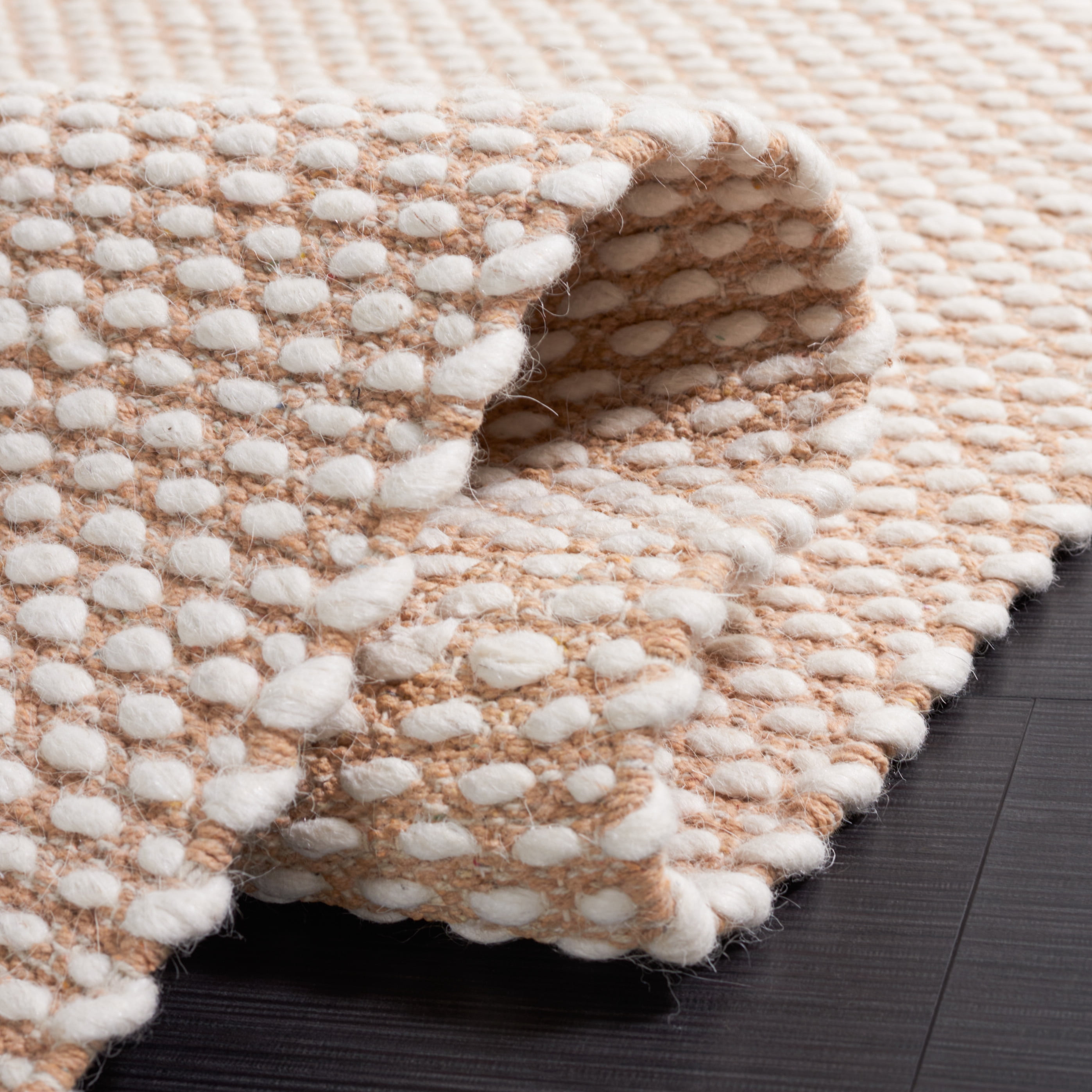 SAFAVIEH Vermont York Solid Area Rug, Beige, 6' x 6' Square