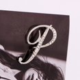 thumbnail image 5 of Paquete de 5 broches con letras iniciales para mujeres y niñas, broches de moda, alfileres de cuello plateados, 5 of 5