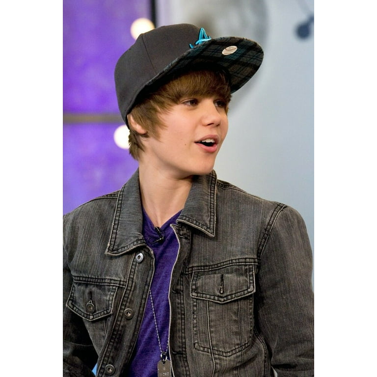 Justin Bieber November 3: Justin Bieber Seen Heading to a Studio