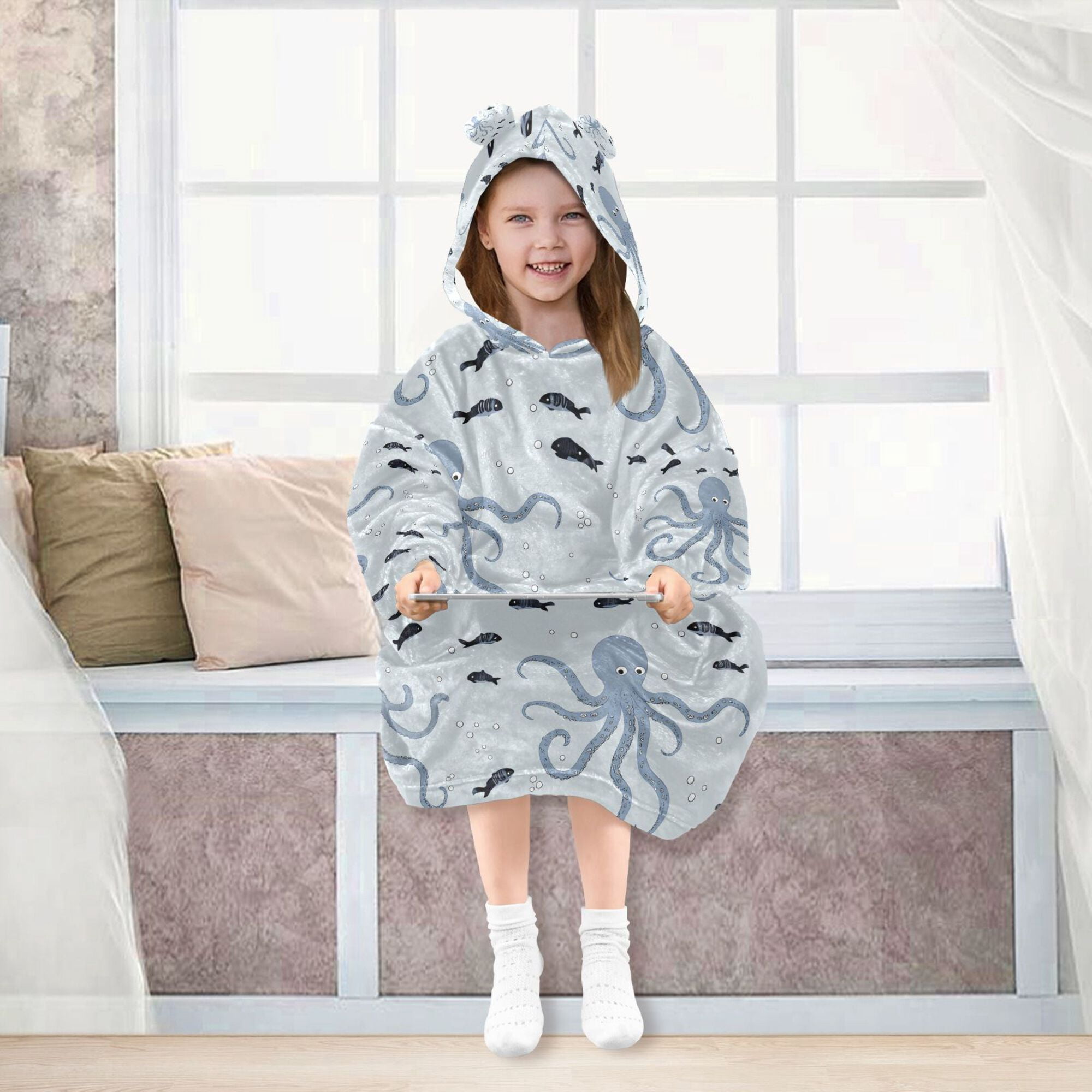 FORMRS Wearable Blanket Hoodie with Sleeves for Kids Cozy Flannel Sweatshirt, Blue Octopus Pattern
