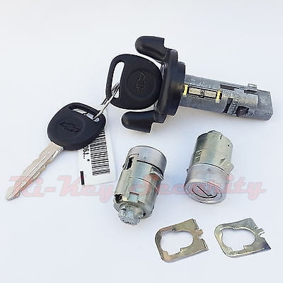 Ignition Switch Cylinder and 2 Door Lock Cylinder Set For Chevy 01 Trucks