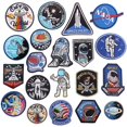thumbnail image 1 of Juego de 20 parches bordados de astronauta, calcomanías con emblemas, mochilas, ropa y chaquetas en varios tamaños, 1 of 5