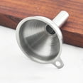 thumbnail image 4 of RENACLIPY Embudo Pequeño De Acero Inoxidable Para Trasvase De Líquidos Uso Cotidiano Y Portátil, 4 of 8