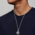 thumbnail image 2 of Collar de Halloween para hombre, cadena de suéter con calavera y mano, ideal como regalo para el hombre., 2 of 7