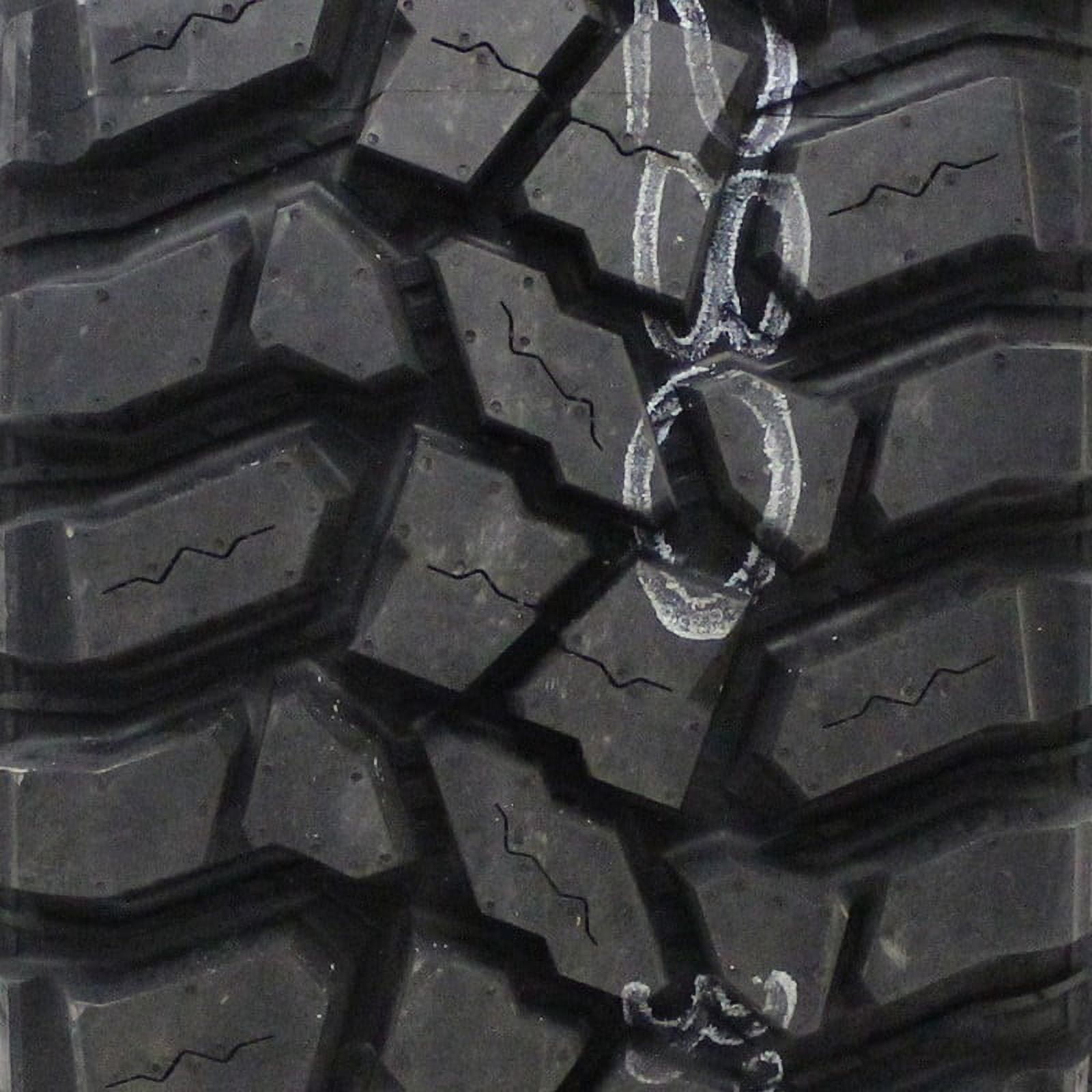 Cooper Discoverer STT Pro Off-Road Mud Terrain Tire - 37X13.50R18 LRD/8ply