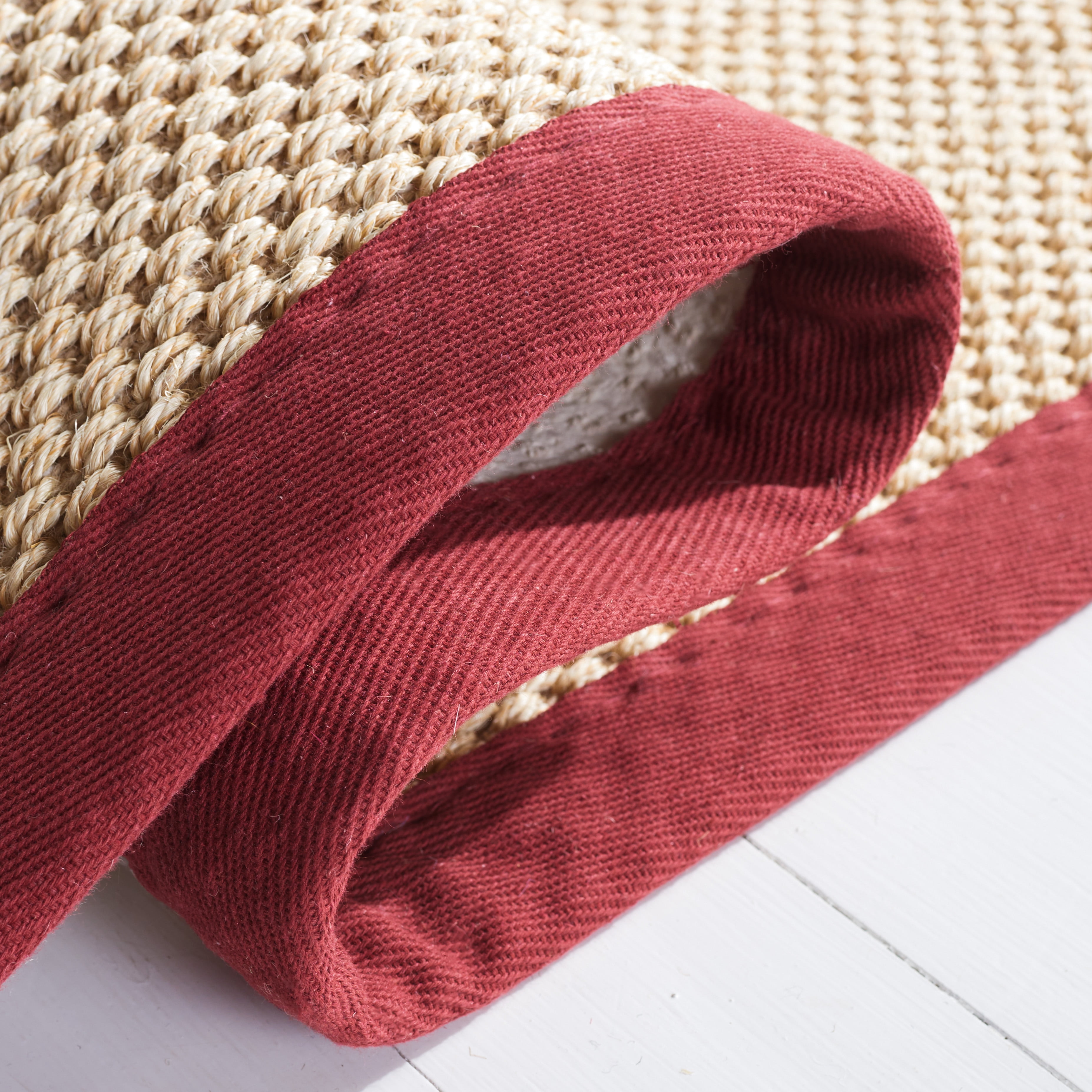 Safavieh Natural Fiber Jovana Solid Runner Rug, Maize/Burgundy, 2'6" x 10'