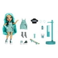 thumbnail image 4 of Poupée-mannequin Rainbow High New Friends : Blu Brooks (bleu sarcelle), 4 of 6
