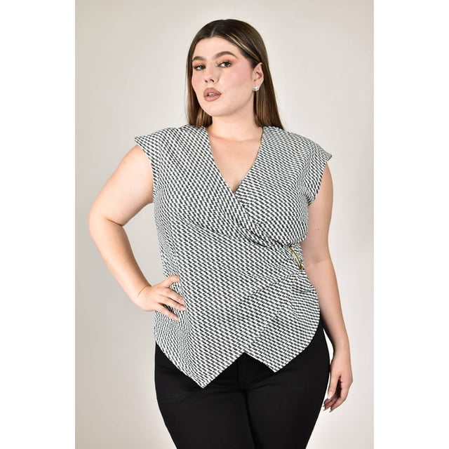 Blusa cruzada texturizada Roman Fashion /Tallas Extras, 1917 (Negro) negro 42