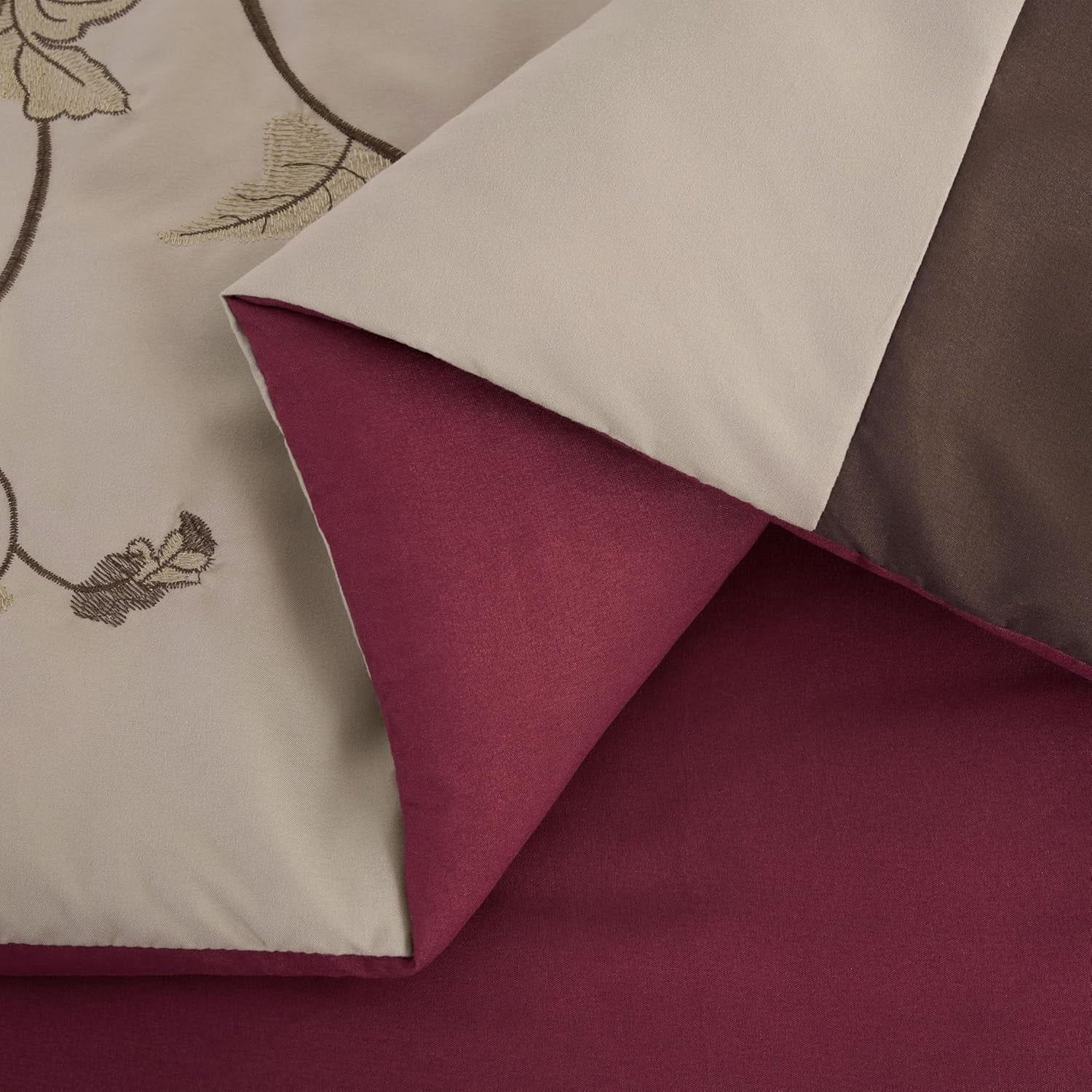 Chezmoi Collection Floral 7 Piece Comforter Sets, Full with Shams, Bed Skirt, Cushions, Breakfast Pillow