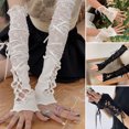 thumbnail image 2 of Visland Gants Rétro Sans Doigts pour Femmes Manches en Dentelle Gothique avec Sangles Poignets à Volants pour Cosplay Bal Usage Quotidien, 2 of 7