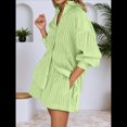 thumbnail image 4 of Conjuntos de Verano de 2 Piezas para Mujer: Camisetas A Rayas con Mangas Abullonadas y Botones, Pantalones Cortos A Juego y Conjuntos Casuales Verde M, 4 of 6