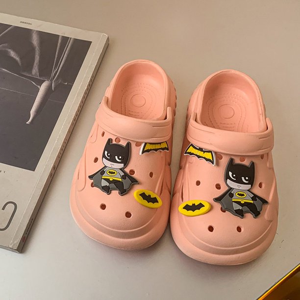 Zapatos con agujeros de Batman de Marvel, zapatillas antideslizantes para pies de casa, dibujos animados, primavera y verano, novedad