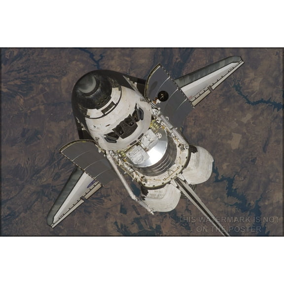 24"x36" Gallery Poster, space shuttle discovery in orbit