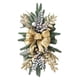 thumbnail image 2 of Corona de escalera de Navidad brillante artificial con decoración de luces de cadena dorado Ndcxsfigh Libre de BPA, 2 of 6