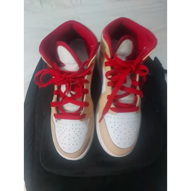 N I-K-E A i r-Jor-dan 1 Mid GS Size 5 Beige White Red AJ1 554725 201