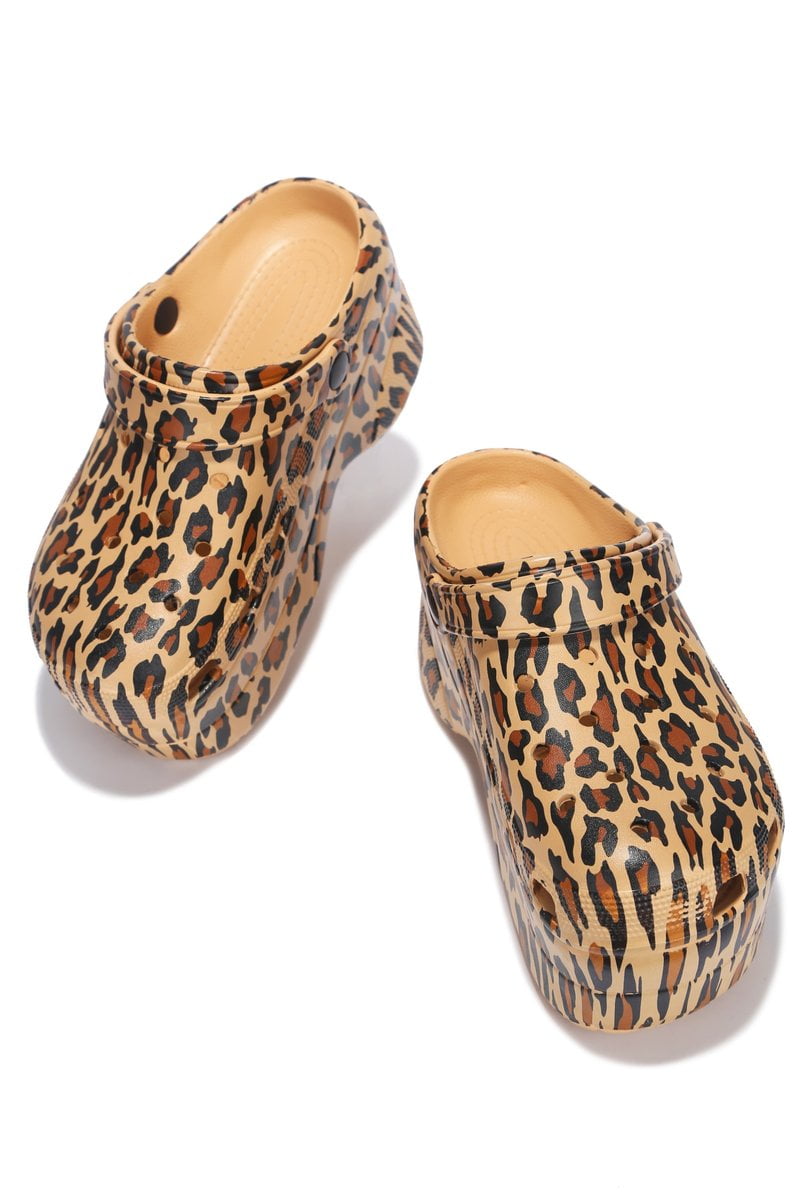 Cape Robbin Gardener Leopard Platform Wedge Cut Out Mule