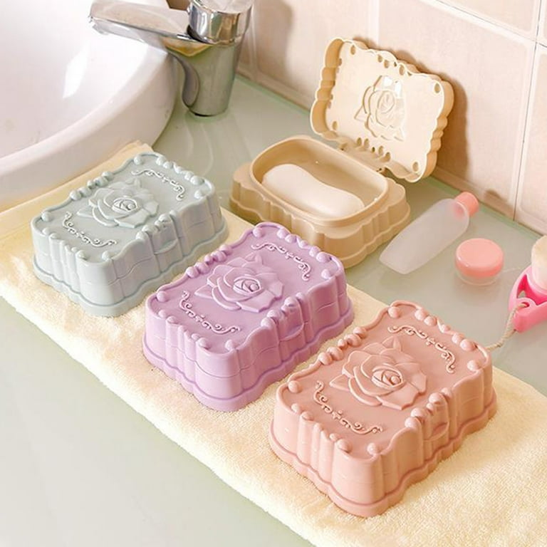 Compact and practical, this soap holder !