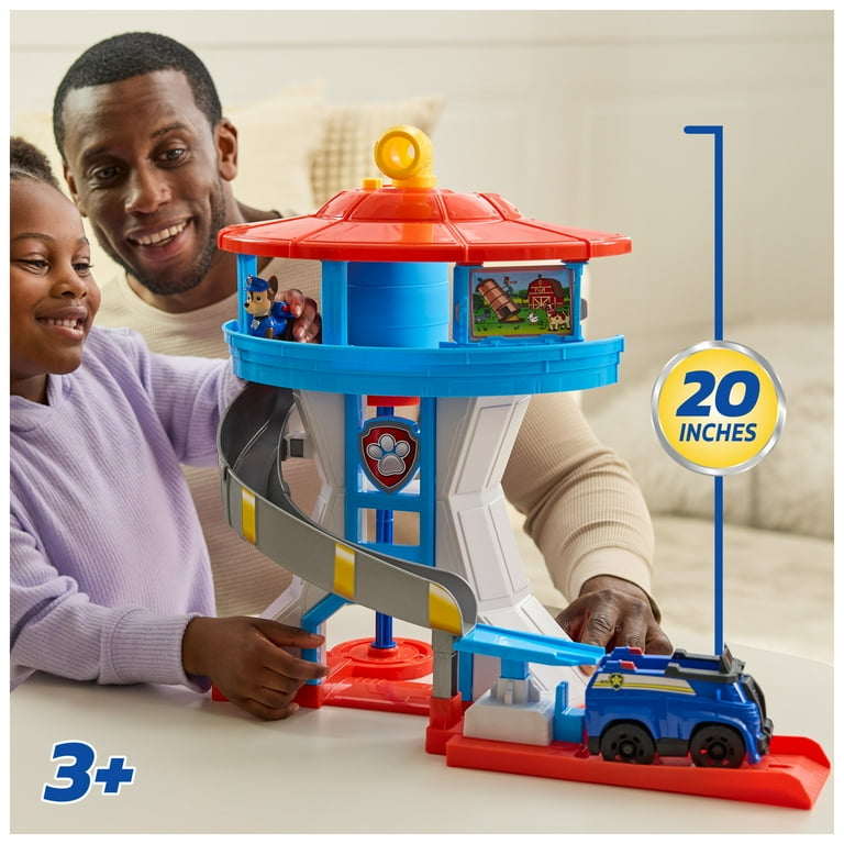 PAW Patrol Lookout Tower with 2 Chase Action Figures