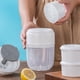 thumbnail image 5 of Trituradora de hielo manual | Máquina de afeitar de manivela para uso doméstico y comercial | Cuchillas de acero inoxidable | Plástico blanco | Desmontable para facilitar la limpieza | 2 tazones de, 5 of 8
