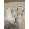 thumbnail image 1 of Jo r-dan 1 Mid SE Diamond Size 11 Womens Mens 9.5, 1 of 5