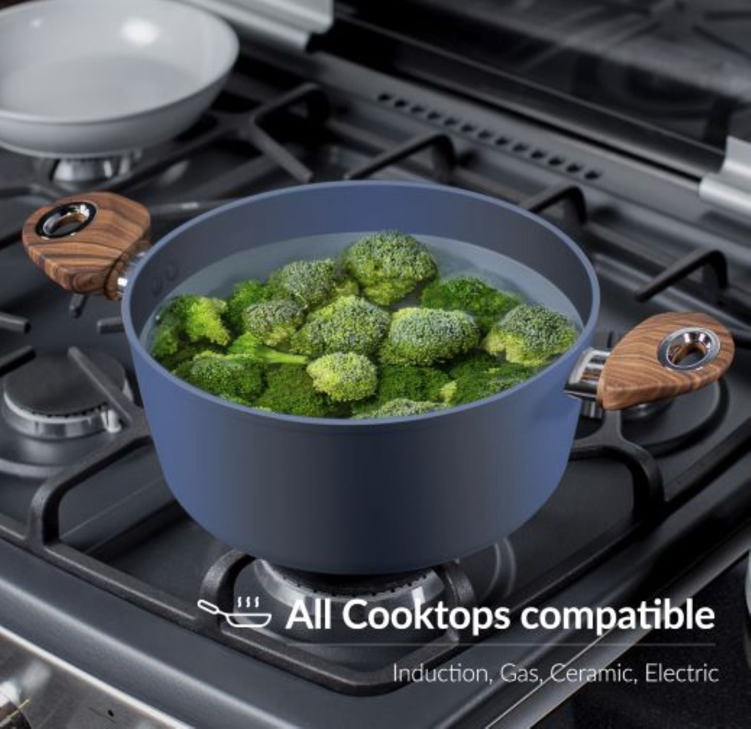 Phantom Chef 4.4 QT Casserole with Lid - Navy