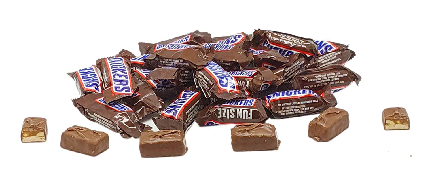 Snickers Fun Size Candy Bars, Individually Wrapped Chocolate Caramel Nougat Candy, Bulk Resealable Bag, 5 lb, Halloween Candy Bulk, Party Supply, Candy Bowl