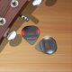 thumbnail image 2 of -03L - Juego de 2 Púas de Guitarra LED Brillantes para Guitarra Acústica y Eléctrica, Ideal Como Regalo para Guitarristas., 2 of 5