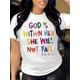 thumbnail image 1 of Camiseta con frase inspiradora "Dios está en ella" - Cuello redondo informal y manga corta para mujer | Algodón transpirable, lavable a máquina, ideal para el tiempo libre., 1 of 7