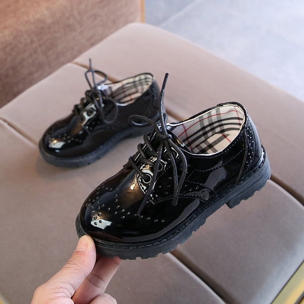 Zapatos de cuero para niños Zapatos de rendimiento para estudiantes Zapatos con cordones de moda para niñas Zapatos de cuero individuales de charol Zapatos para niños Zapatos de cuero para niños